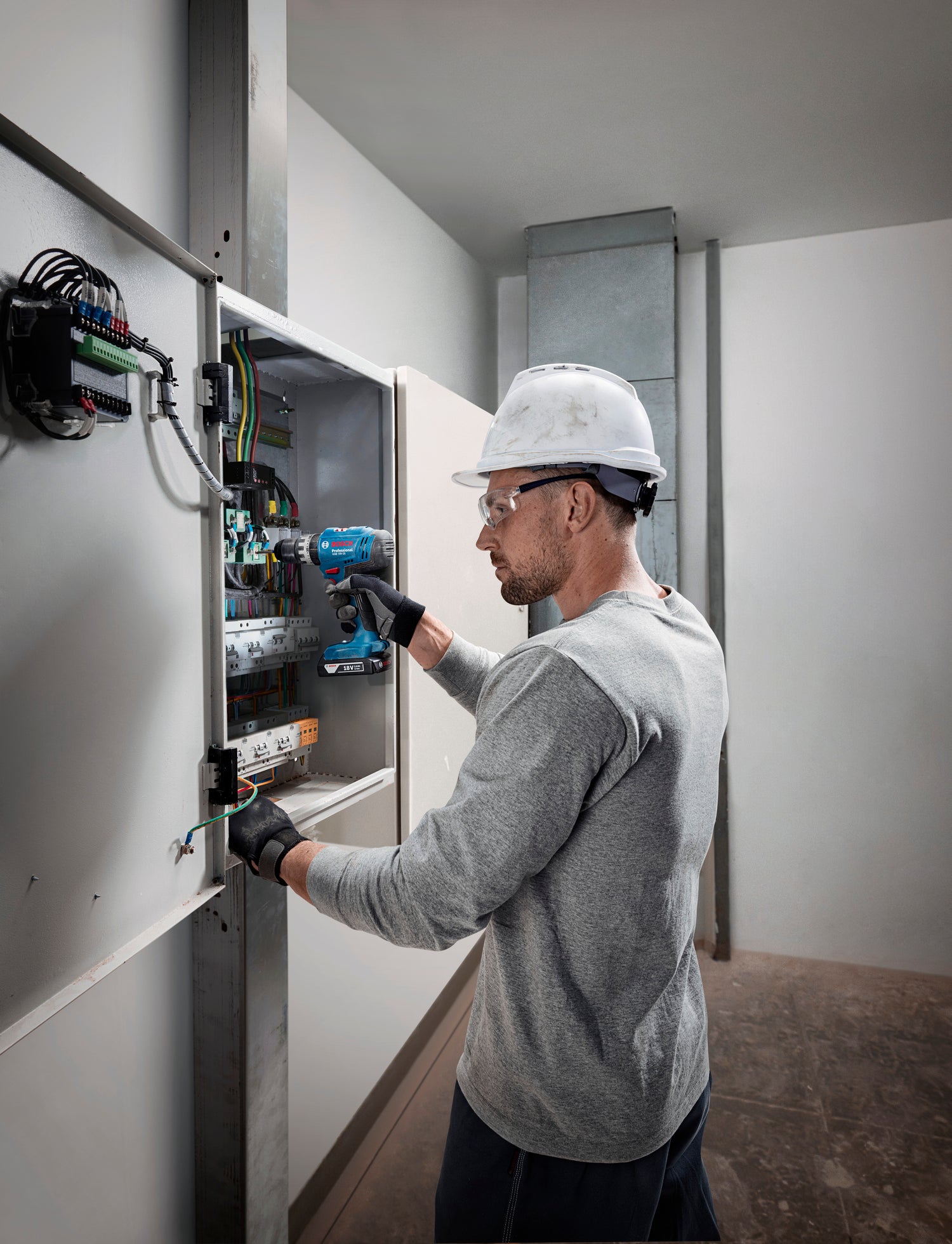 Bosch Professional GSB 18V-25 Akku-Schlagbohrschauber (56 Nm, Solo, in L-BOXX 136)