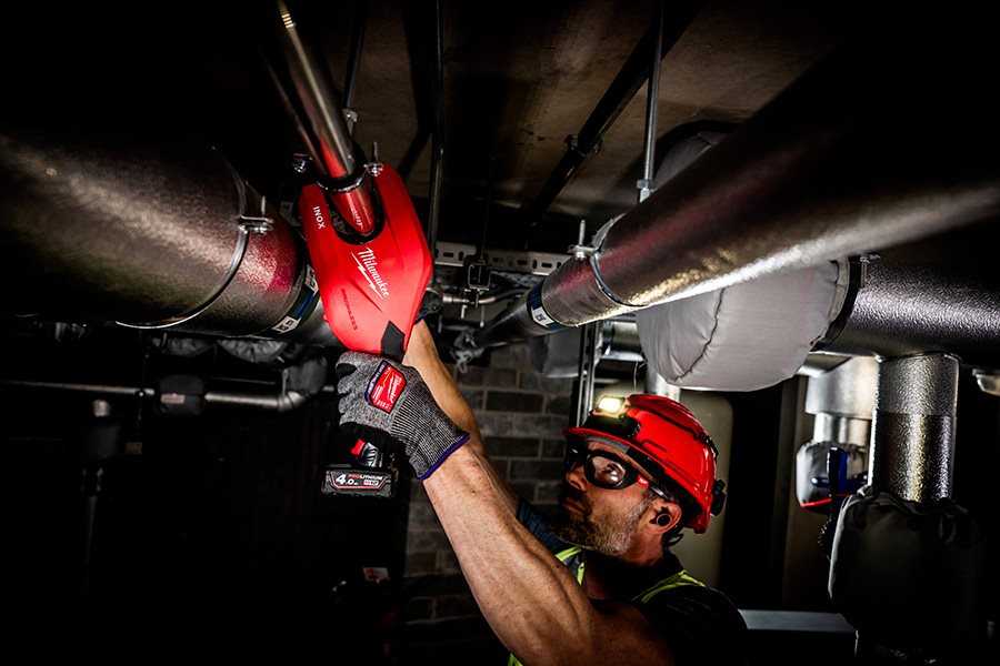 Milwaukee M12 PCSS54-0 Akku-Rohrabschneider (Schneidet Edelstahlrohre bis 54 mm, RaptorXL, Solo)