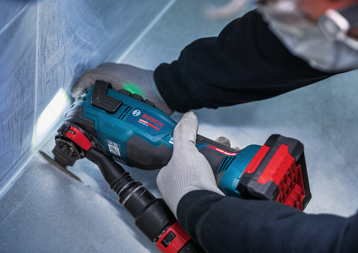 Bosch EXPERT Akku-Multi-Cutter EXOP18V-40 (Aufnahme: Starlock, Starlock Plus, Starlock Max, Snap-in, ohne Akku in L-BOXX 136)