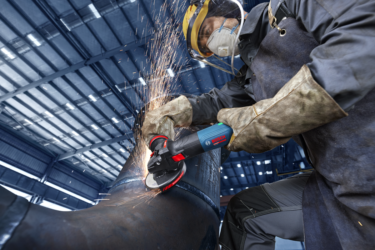 Bosch EXPERT Winkelschleifer EXWS20-125SB (Scheiben-Ø: 125 mm, 2000 W, Drehzahl: 2800-10500 U/min)