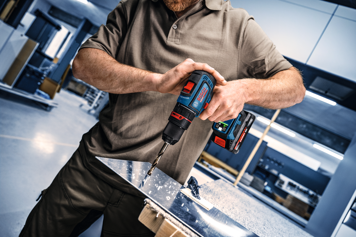 Bosch EXPERT Akku-Bohrschrauber EXSR18V-90FC (inkl. 3x FlexiClick Aufsatz, Drehmoment: 36/65 Nm, ohne Akku in L-BOXX 136)