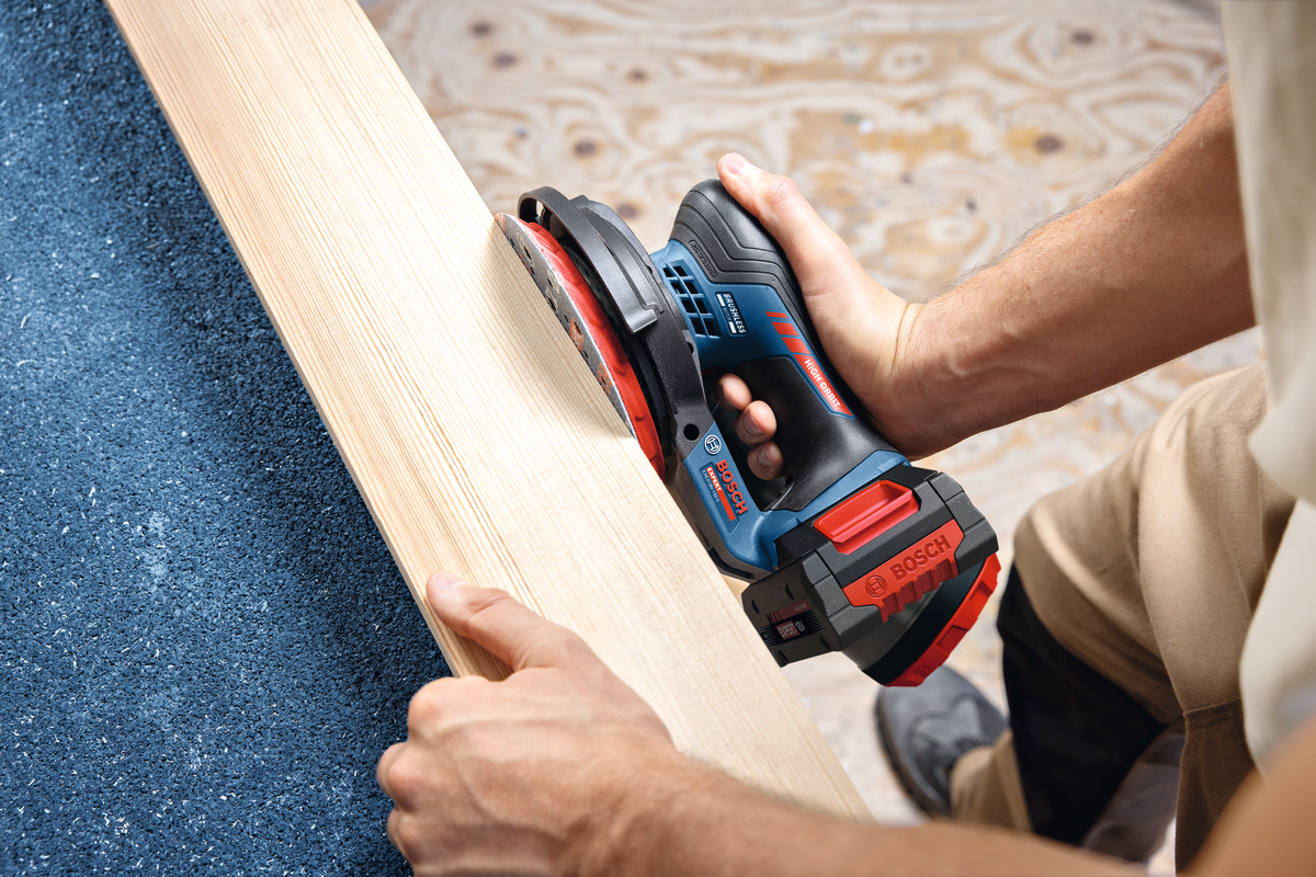 Bosch EXPERT Akku-Exzenterschleifer EXEX18V-150-5 (Schleifteller-Ø: 150 mm, Schwingkreis-Ø: 5,0 mm, Drehzahl: 5000-10000 U/min, ohne Akkus in L-BOXX 162)