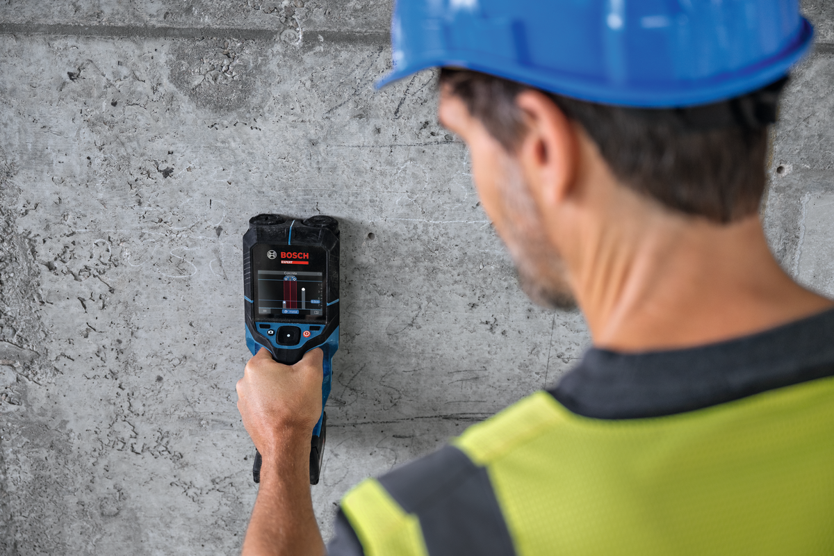 Bosch EXPERT Ortungsgerät D-tect18V-200-17C (Erkennt Objekte bis 200 mm Tiefe, inkl. 2,0 Ah Akku in L-BOXX 136)