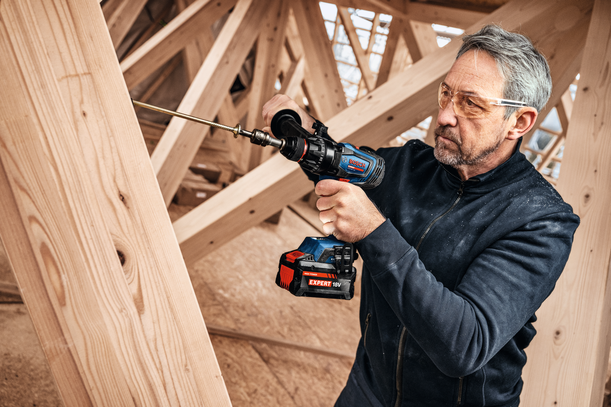 Bosch EXPERT Akku-Bohrschrauber EXSR18V-150 (Drehmoment: 150 Nm, 13 mm Bohrfutter, inkl. 2 x 8,0 Ah & 1 x 5,5 Ah Akku in L-BOXX 136)