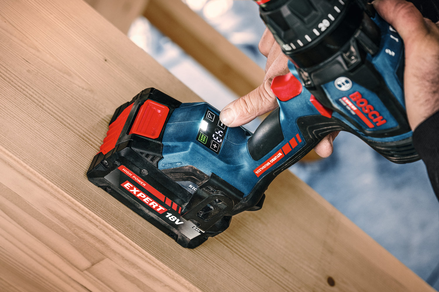 Bosch EXPERT Akku-Schlagbohrschrauber EXSB18V-150 (Drehmoment: 150 Nm, 13 mm Bohrfutter, inkl. 2 x 8,0 Ah Akku in L-BOXX 136)
