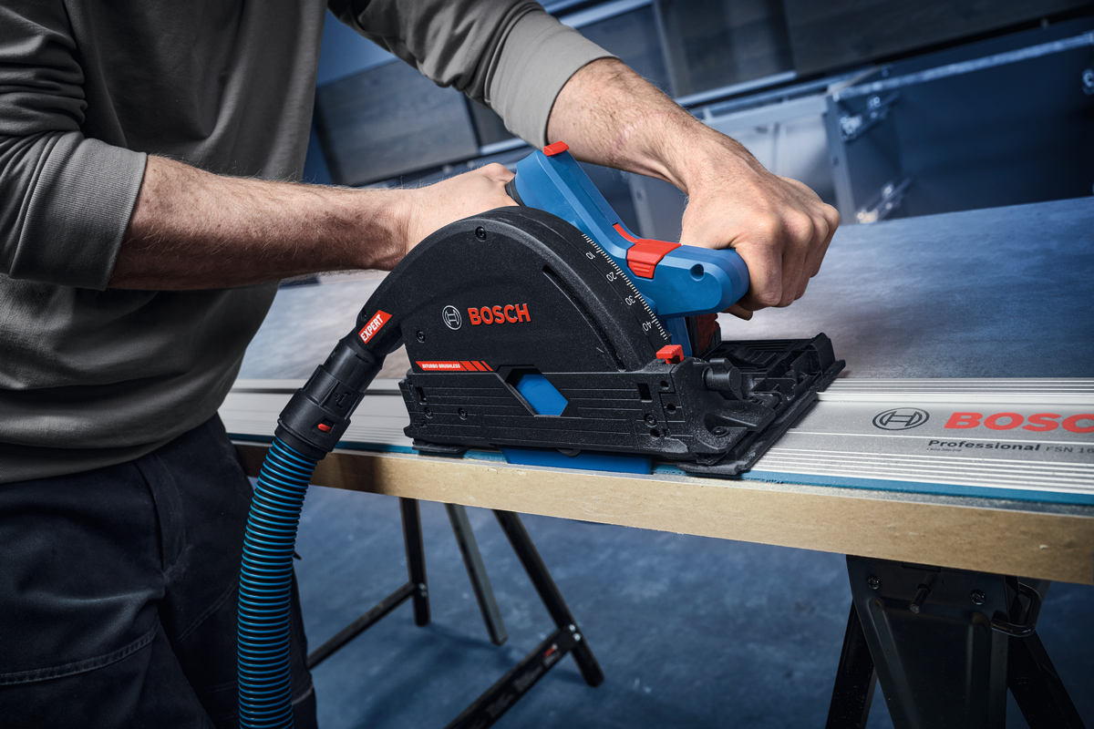 Bosch EXPERT Akku-Tauchsäge EXKT18V-52G (Sägeblatt-Ø: 140 mm, Schnitttiefe Holz: 52 mm, Wandabstand nur 10 mm, ohne Akku in L-BOXX 238)