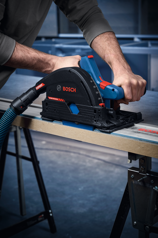 Bosch EXPERT Akku-Tauchsäge EXKT18V-52G (Sägeblatt-Ø: 140 mm, Schnitttiefe Holz: 52 mm, Wandabstand nur 10 mm, ohne Akku in L-BOXX 238)