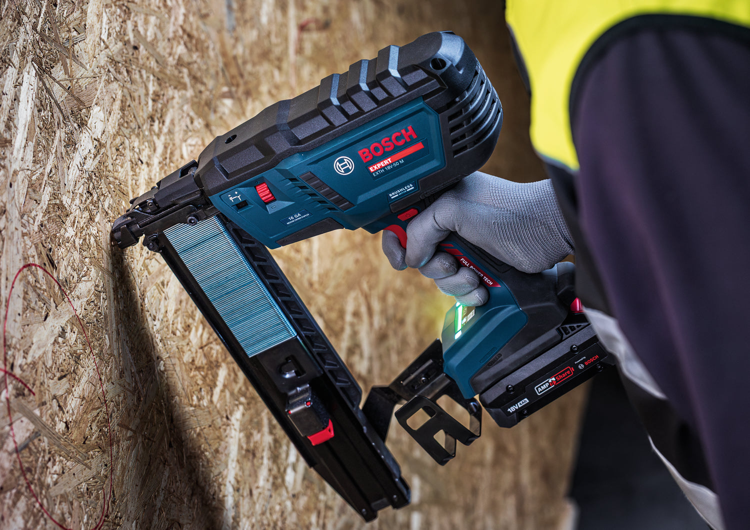 Bosch EXPERT Akku-Holzklammerer EXTH18V-50M (Klammerlänge: 25-50 mm, Klammerbreite: 10,8/11,3 mm, Gasloser Betrieb, ohne Akku in XL-BOXX)