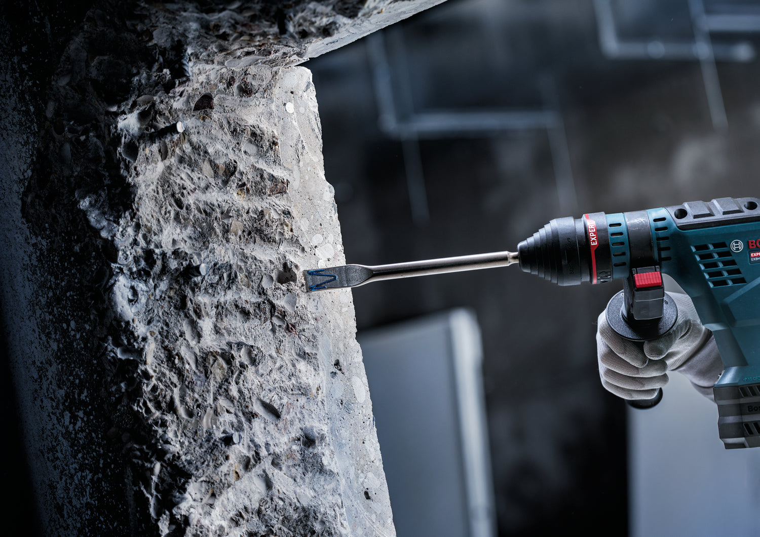 Bosch EXPERT Akku-Bohrhammer EXBH18V-32F (SDS plus, Schlagenergie: 4,5 J, optimaler Bohr-Ø: 10-20 mm, inkl. 2 x 8,0 Ah Akku in XL-BOXX)