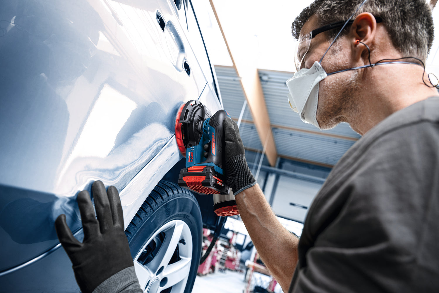 Bosch EXPERT Akku-Exzenterschleifer EXEX18V-150-5 (Schleifteller-Ø: 150 mm, Schwingkreis-Ø: 5,0 mm, Drehzahl: 5000-10000 U/min, ohne Akkus im Karton)