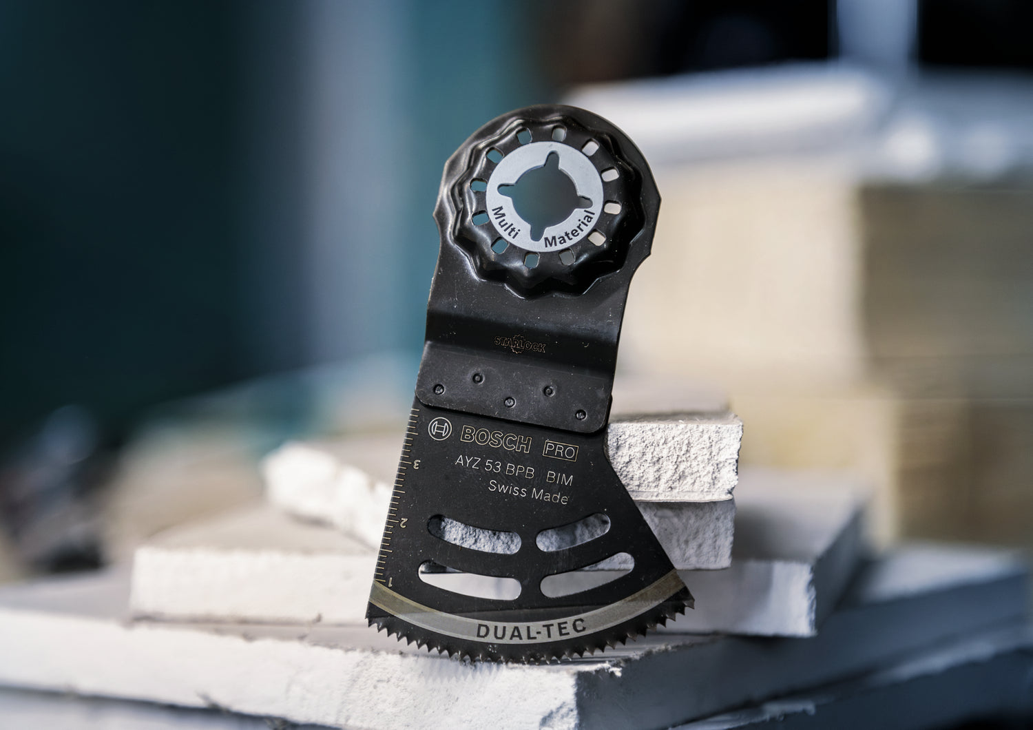 Bosch PRO Dual-Tec-Sägeblatt AYZ 53 BPB (Starlock, für Holz mit Nägeln, Gipskarton, Kunststoffbeschichtete Platten, 2-in-1 Funktion, 53 x 40 mm)