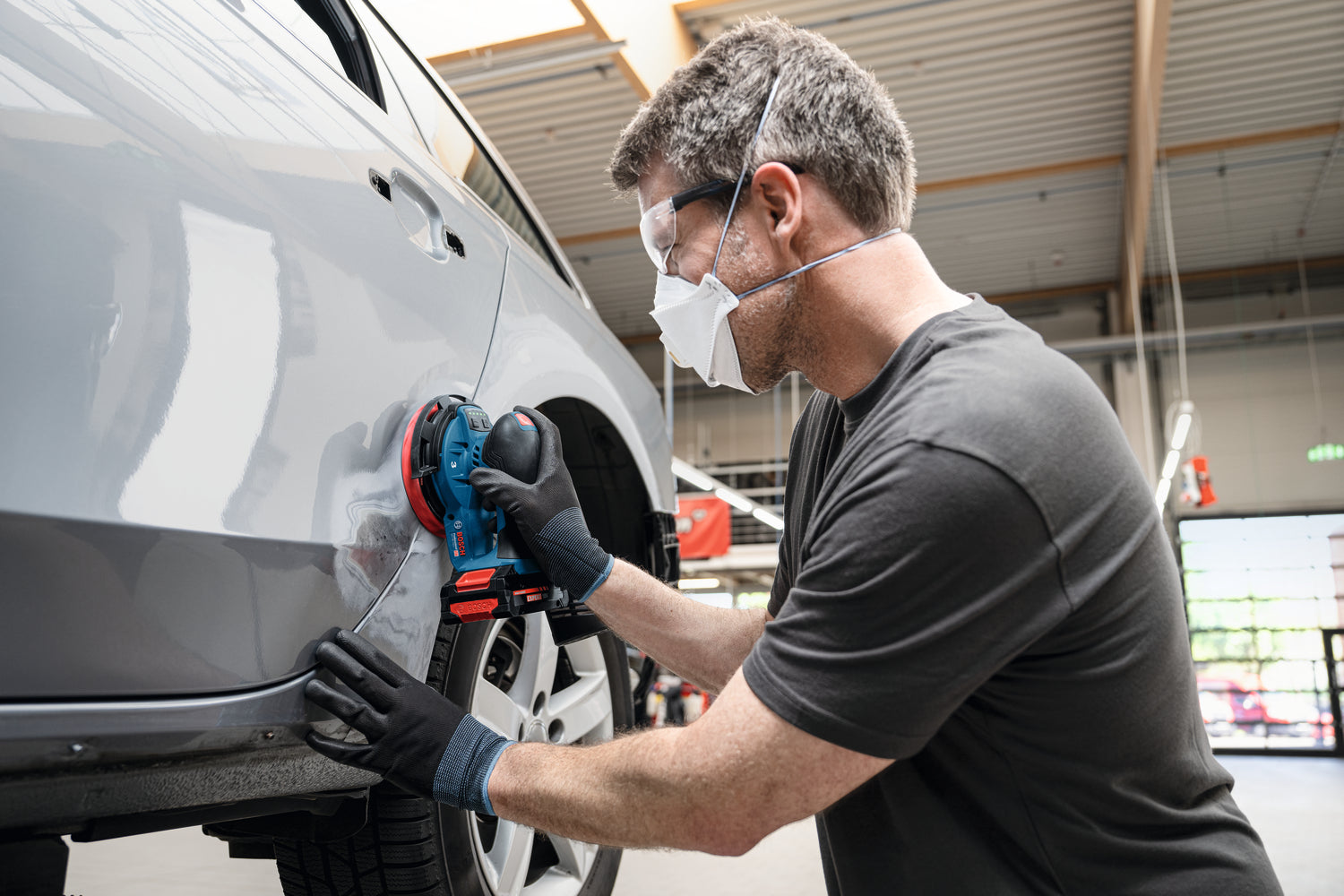 Bosch Akku-Exzenterschleifer GEX 18V-150-3 (Schleifteller-Ø: 150 mm, Schwingkreis-Ø: 3,0 mm, Drehzahl: 5000 - 10000 U/min, ohne Akkus in L-BOXX 162)