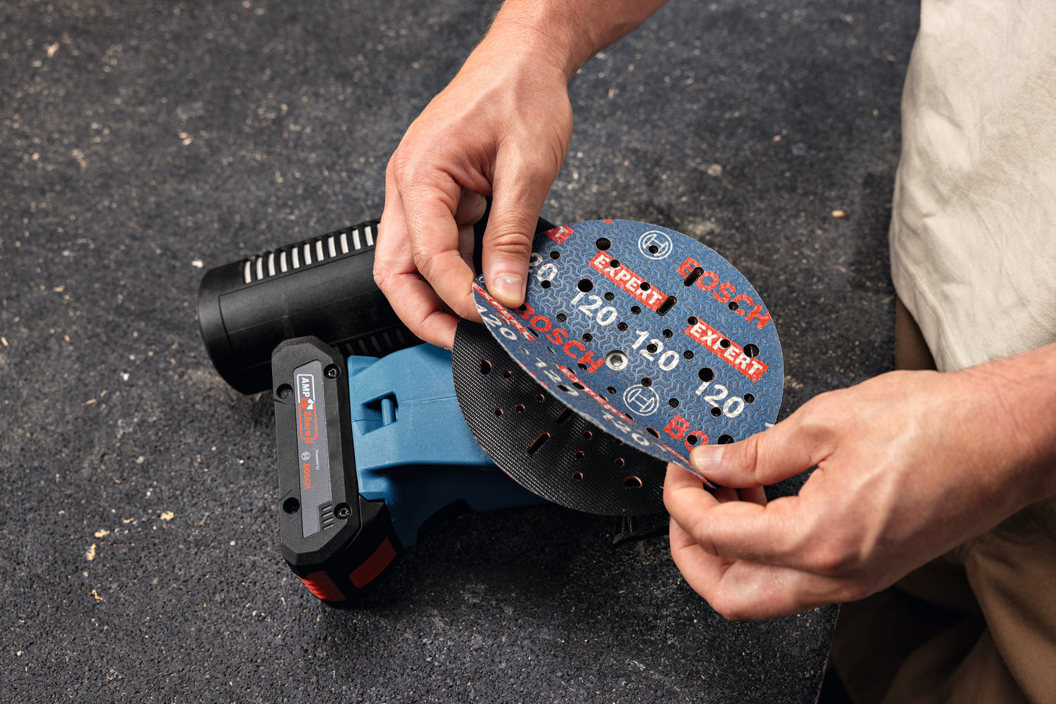 Bosch Akku-Exzenterschleifer GEX 18V-150-3 (Schleifteller-Ø: 150 mm, Schwingkreis-Ø: 3,0 mm, Drehzahl: 5000 - 10000 U/min, ohne Akkus in L-BOXX 162)