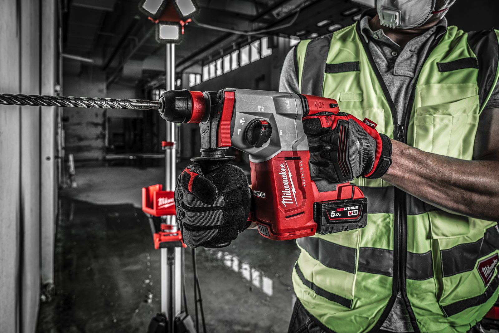 Milwaukee Akku-Kombihammer M18 BLHX-0X (SDS plus, Schlagenergie: 2,3 J, Optimiertes Hammerbohren: 6 - 18 mm, ohne Akku in HD Box)