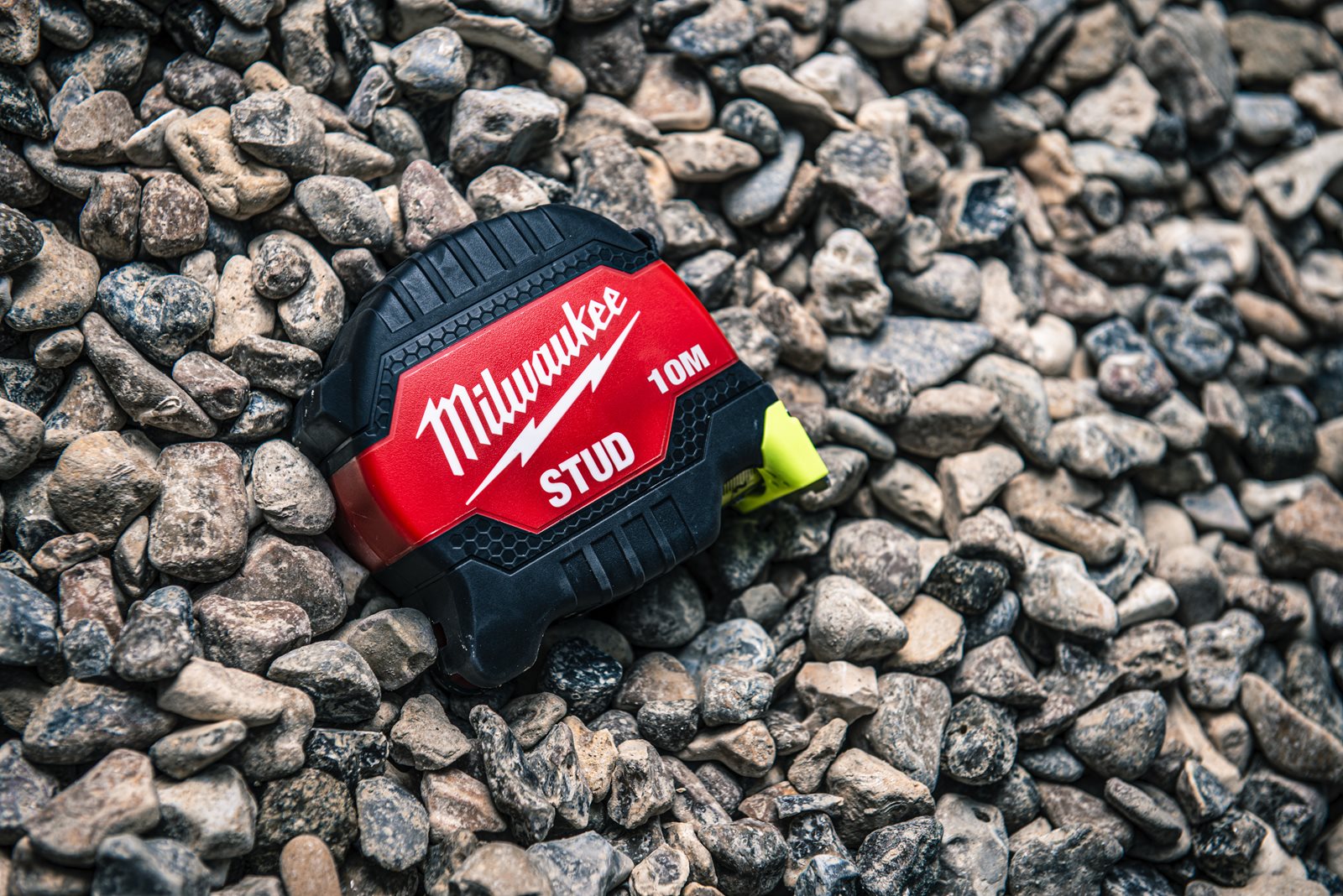 Milwaukee STUD Bandmaß 10 m (magnetisch, 33 mm breites Band, Architektenskala, beidseitig bedrucktes Band, High-Vis-Bandfarbe, GEN III)