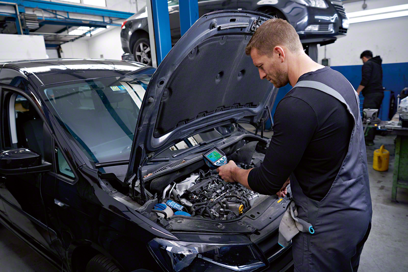 Bosch Wärmebildkamera GTC 600 C (Messbereich: -20 °C bis +600 °C, Auflösung: 256 x 192px, App-Funktion, mit 1 x 2,0 Ah Akku in L-BOXX 136)