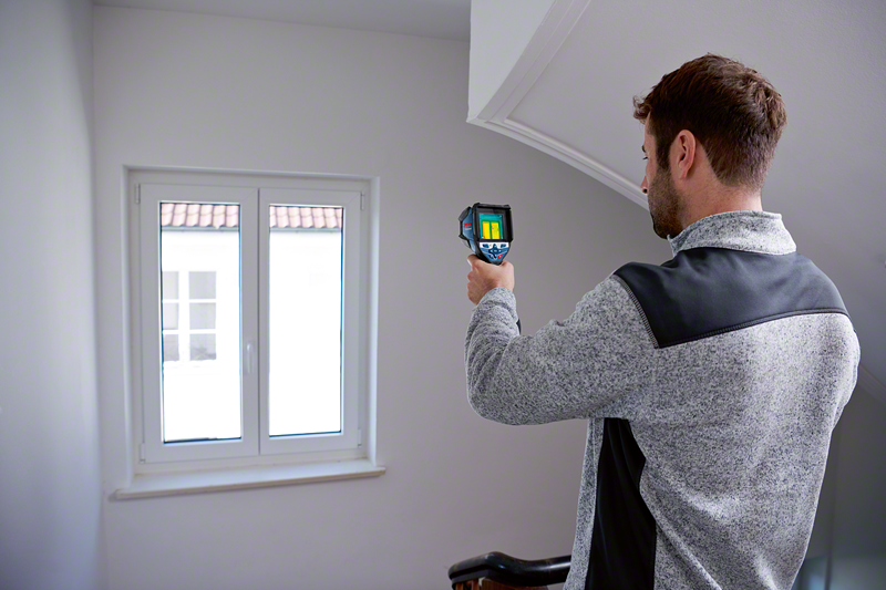 Bosch Wärmebildkamera GTC 600 C (Messbereich: -20 °C bis +600 °C, Auflösung: 256 x 192px, App-Funktion, mit 1 x 2,0 Ah Akku in L-BOXX 136)