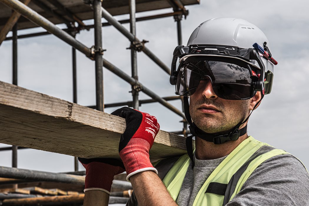 Milwaukee® BOLT 200 Industriekletterhelm aus Lexan belüftet/unbelüftet in verschiedenen Farben