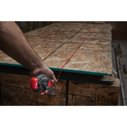 Milwaukee Schlagschnur 30 m, breite Linie mit roter Kreide (4932498391)