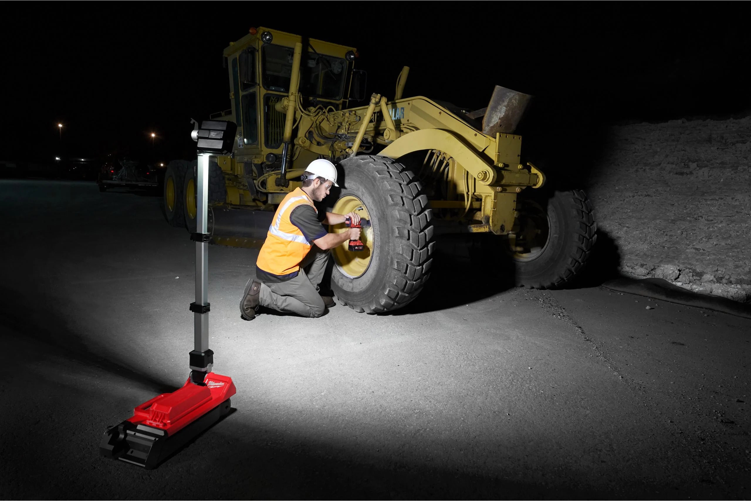 Milwaukee M18 ONERSAL-0 Akku-Baustrahler 5400 Lumen ohne Akku/Lader (4933459431)