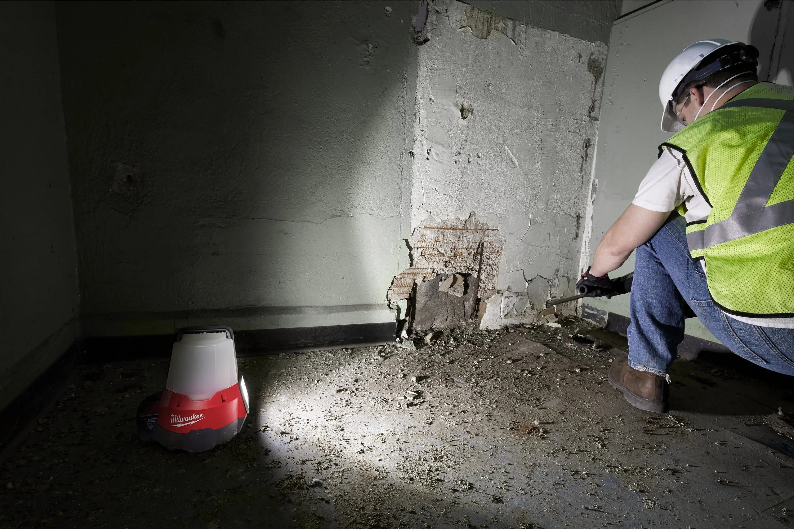 Milwaukee M18 TAL-0 Akku-Bauleuchte 2200 Lumen ohne Akku/Lader (4933464134)