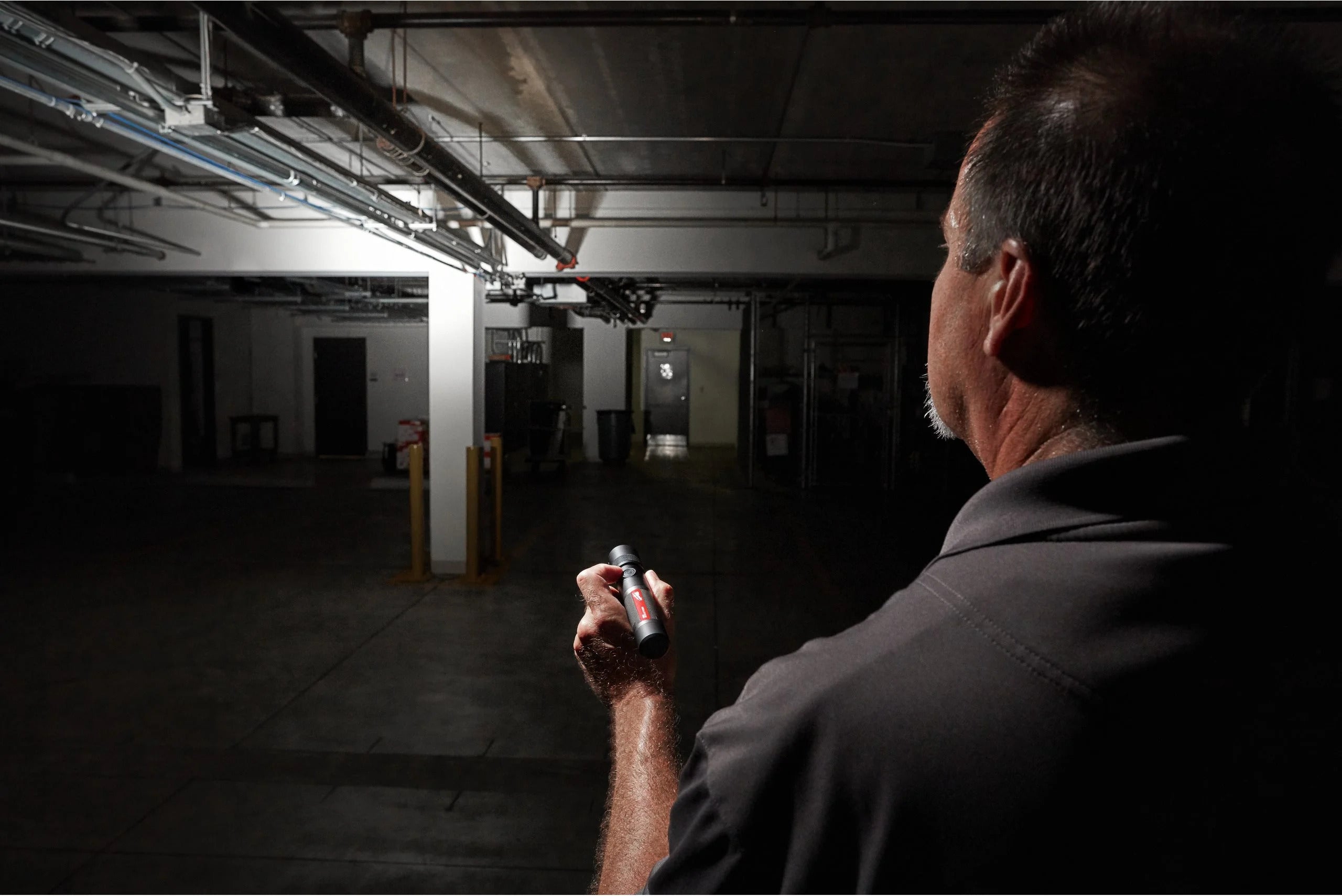 Milwaukee L4TMLED-301 USB Akku-Taschenlampe 1100 Lumen (4933479769)