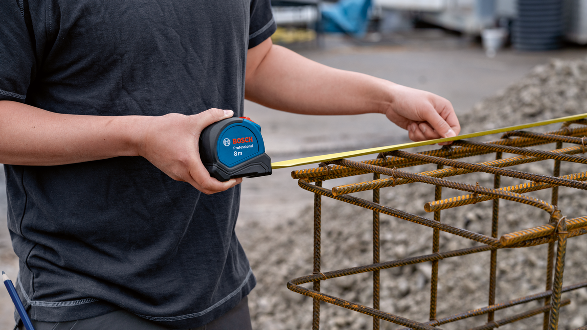 Bosch Professional Maßband Autolock 8 m / 27 mm magnetisch Genauigkeitsklasse II mit Bonded Nylon