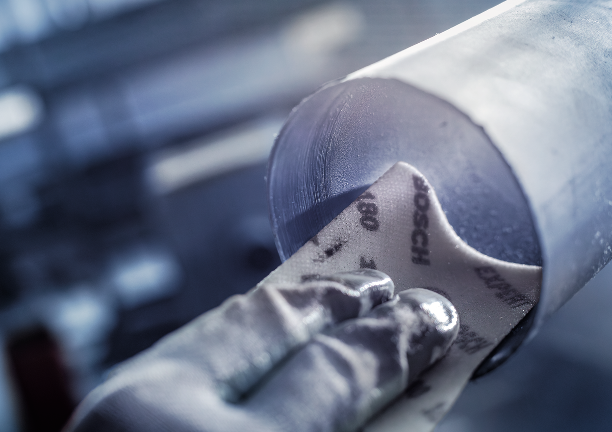 Bosch Expert Handschleifblatt W480 Web 1/4 115 x 140 mm zum schleifen von Metall (2608902381)