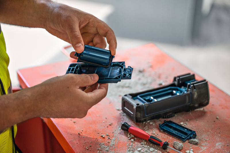 Bosch Professional GDM 600-15 + MH 1 Multimeter (0601077301)