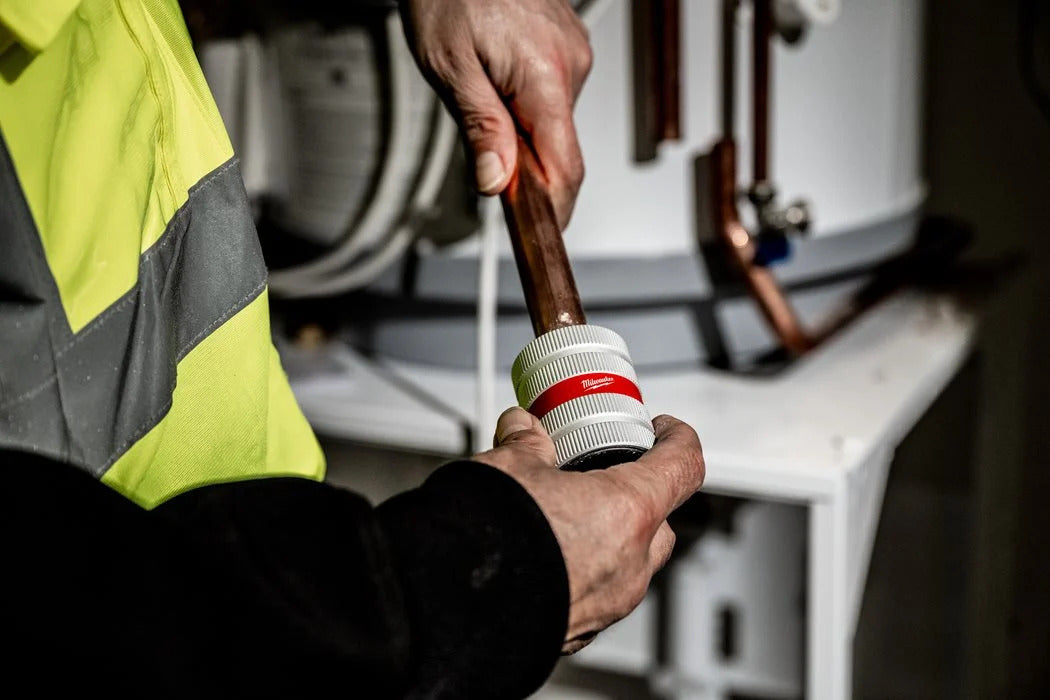 Milwaukee Innen- und Außenentgrater 10 - 54 mm aus Aluminum Gehaeuse (4932493813)