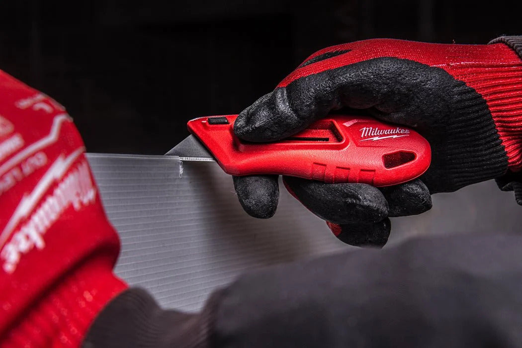 Milwaukee Kompakt-Universalmesser 12 cm mit Ersatzklingenmagazin (4932492379)