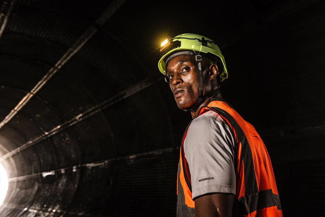 Milwaukee L4BOLTHL-301 TRUEVIEW USB-Akku-Helmlampe 600 Lumen für BOLT 200 Helme im Karton