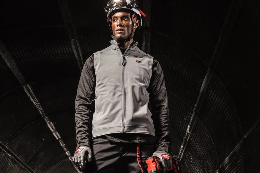 Milwaukee L4BOLTHL-301 TRUEVIEW USB-Akku-Helmlampe 600 Lumen für BOLT 200 Helme im Karton