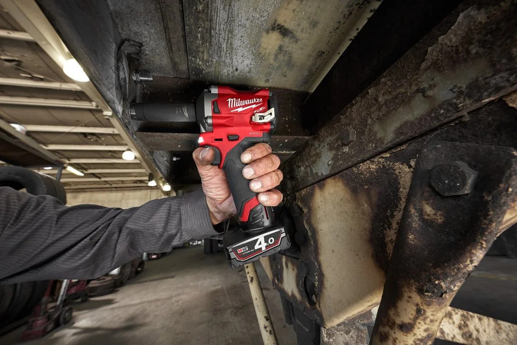Milwaukee M12 FIWF12-0 FUEL Akku-Schlagschrauber 339 Nm 1/2" Vierkant Sprengring ohne Akku/Lader im Karton (4933464615)