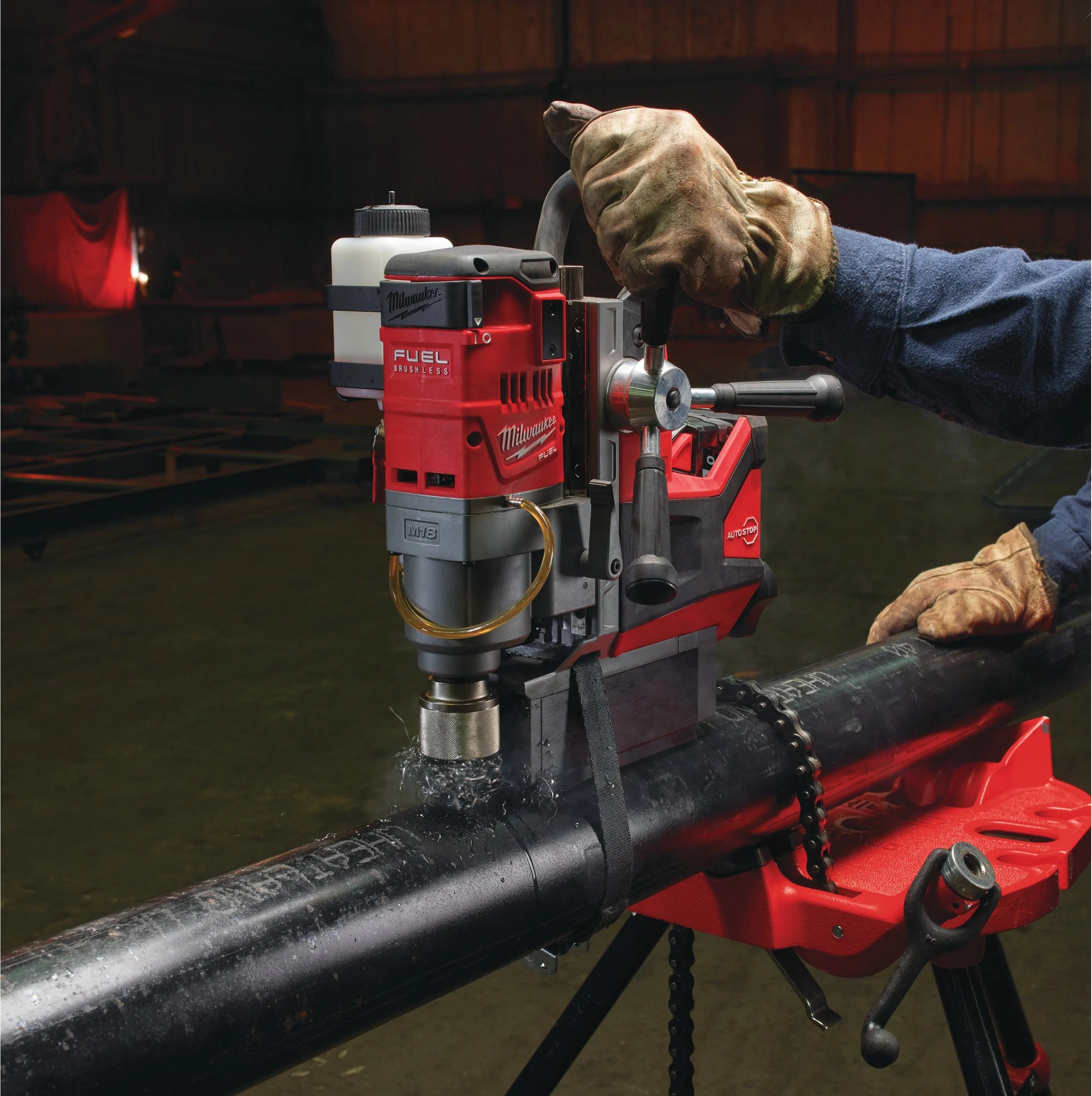 Milwaukee M18 FMDP-0C FUEL Akku-Magnetkernbohrmaschine ohne Akku/Lader mit 8890 N im Transportkoffer (4933451636)