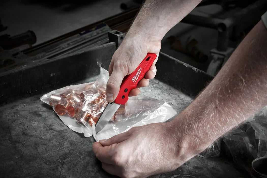 Milwaukee® Fastback Klappmesser mit nachschärfbare 7 cm Edelstahlklinge 48221990