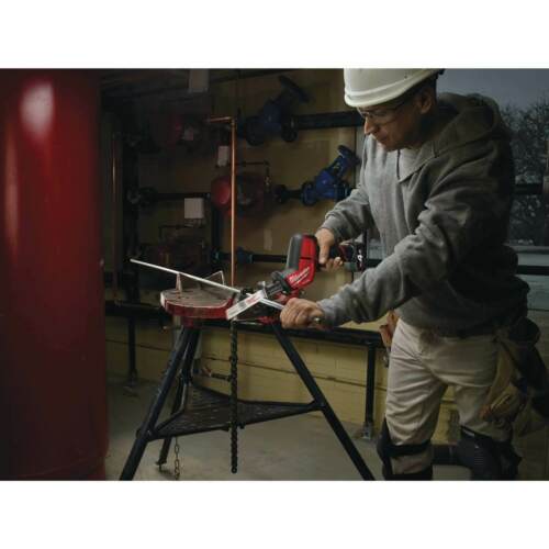 Milwaukee C12 HZ-0 Akku-Kompakt-Säbelsäge ohne Akku/Lader (4933411925)