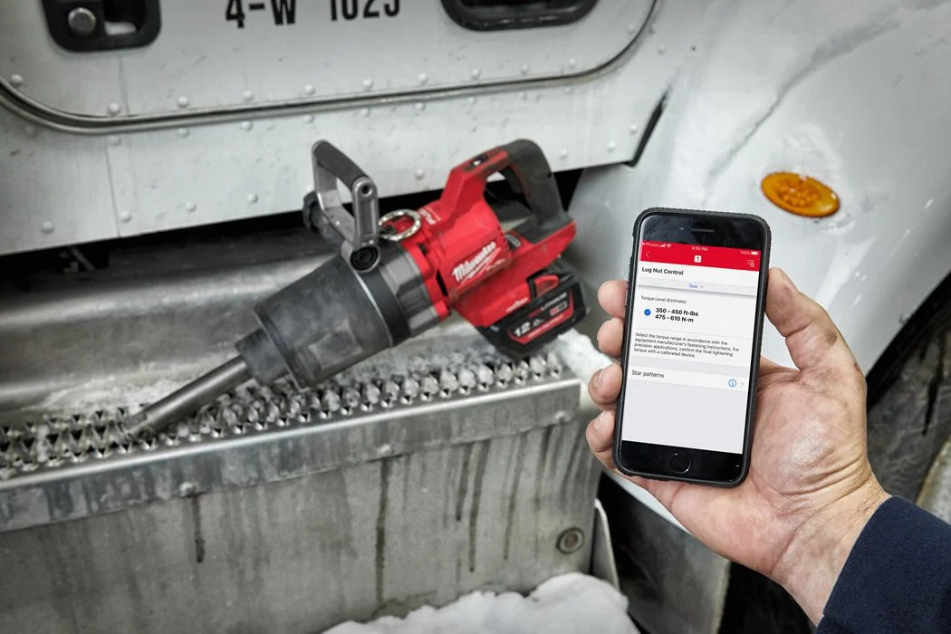 Milwaukee M18 ONEFHIWF1D-121C FUEL 1" Akku-Schlagschrauber mit Sprengring und langem Schaft