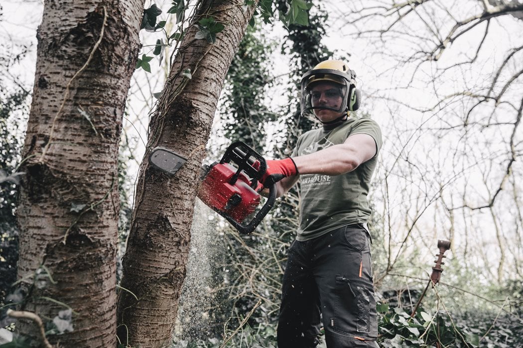 Milwaukee M18 FCHS35-0 FUEL Akku-Kettensäge 35 cm Schwert ohne Akku/Lader(4933479678)