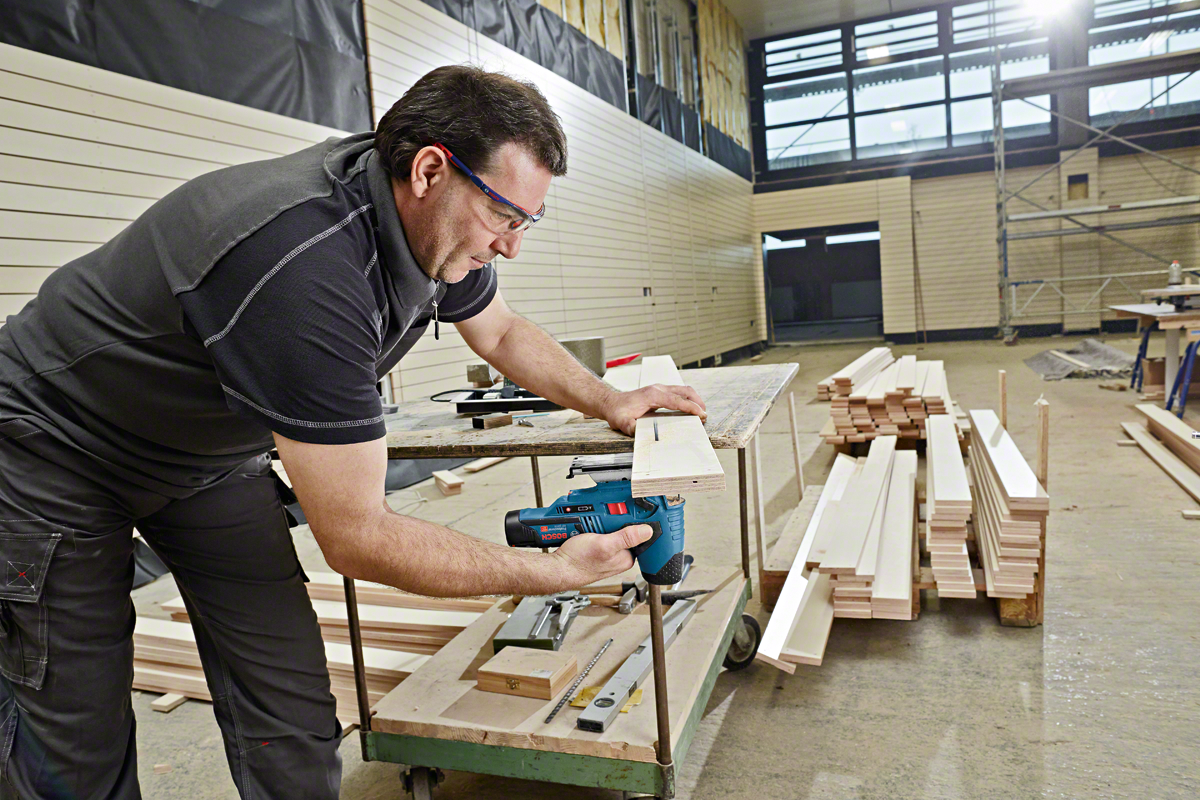 Bosch Professional GST 12V-70 Akku-Stichsäge ohne Akku/Lader in L-Boxx 102