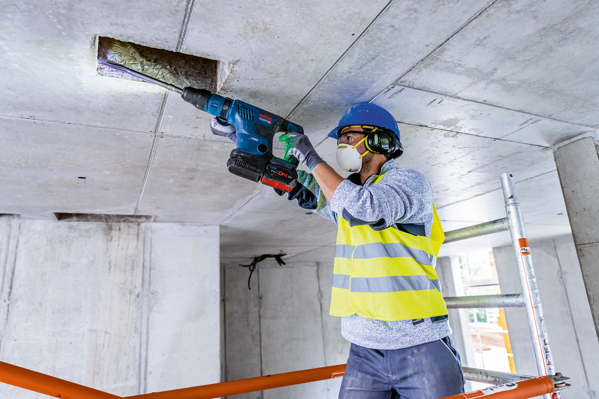 Bosch Professional GBH 18V-36 C Akku-Bohrhammer 7.0 Joule BITURBO mit SDS Max ohne Akku/Lader im Handwerkerkoffer