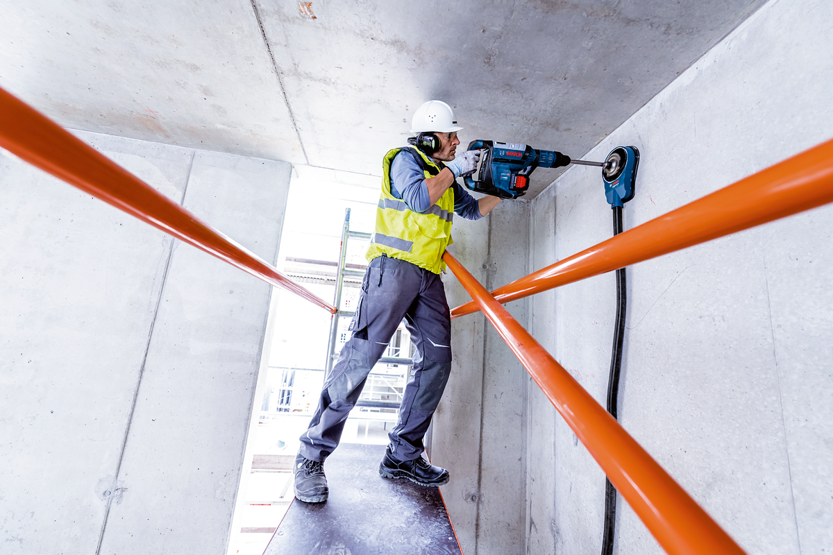 Bosch Professional GBH 18V-45 C Akku-Bohrhammer BITURBO 12.5 Joule mit SDS Max ohne Akku/Lader im Handwerkerkoffer