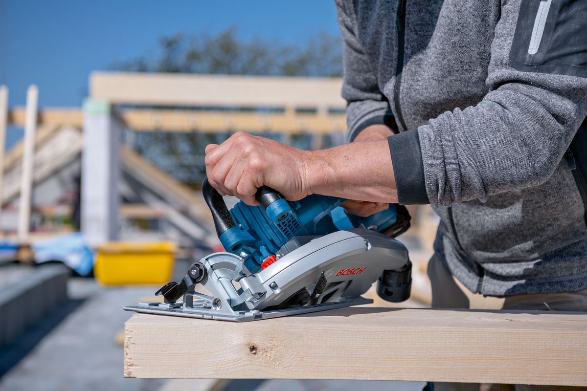 Bosch Professional GKS 18V-70 L Akku-Kreissäge BITURBO ohne Akku/Lader in L-Boxx 238