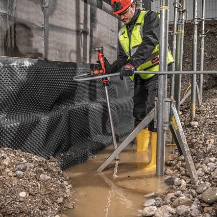 Milwaukee M12 BSWP-0 Akku-Transferpumpe ohne Akku/Lader (4933479639)