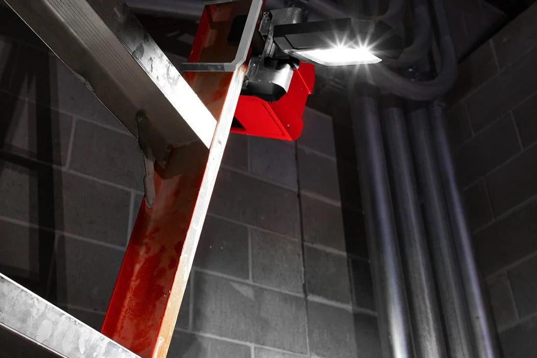 Milwaukee M18 PAL-0 Akku-Strahler TRUEVIEW 1500 Lumen ohne Akku/Lader magnetisch (4933464105)