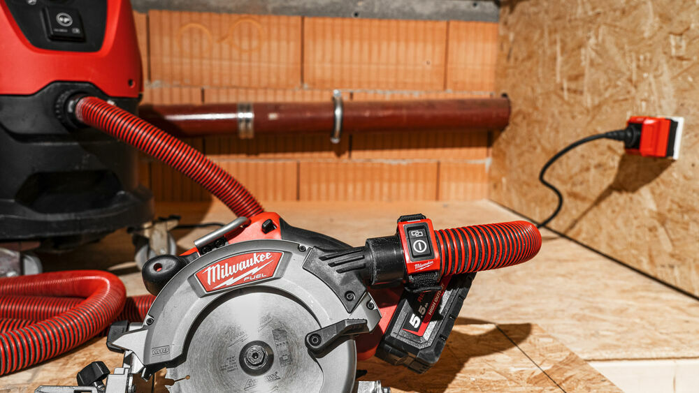 Milwaukee RCS Funksteckdose inkl. Bluetooth-Koppelung