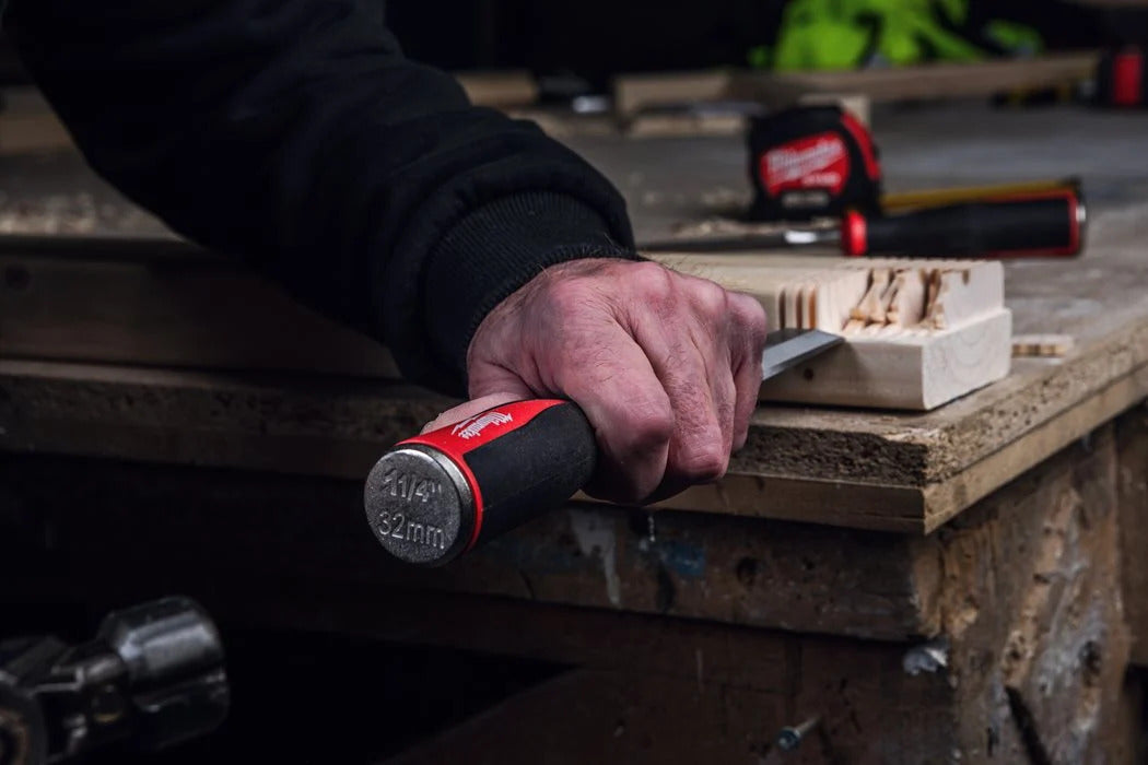 Milwaukee Stechbeitel 1" mit abgeschrägter Kante 25 mm mit Schlagkappe (4932479895)