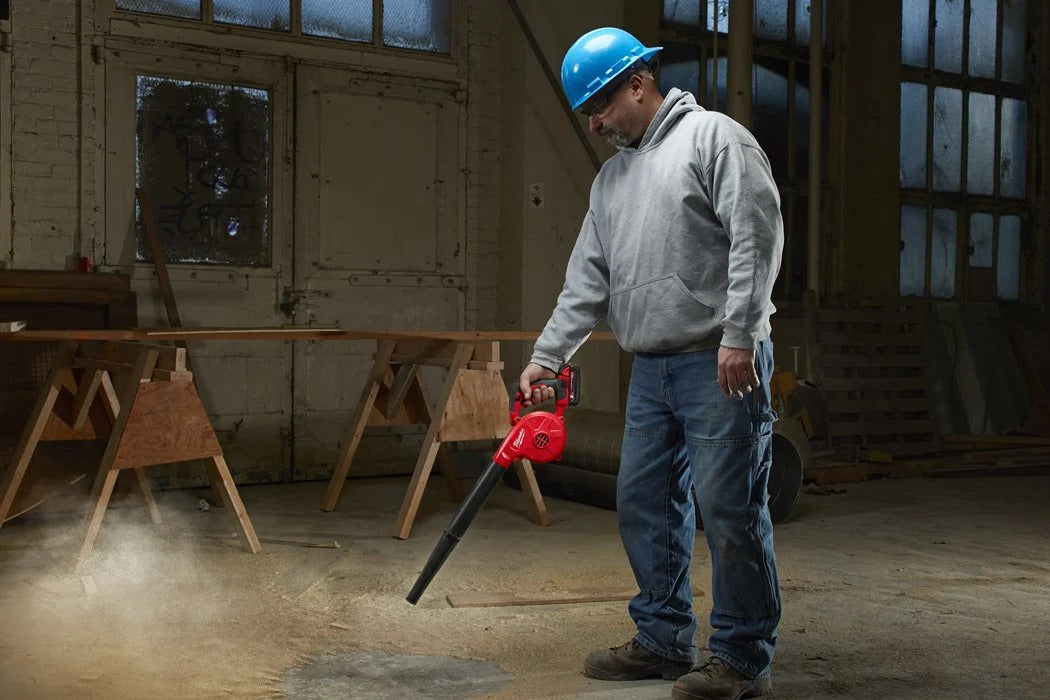 Milwaukee® M18 BBL-0 Akku-Gebläse 2.9 m³/min Luftvolumen und 42.8 km/h Luftgeschwindigkeit ohne Akku/Lader im Karton