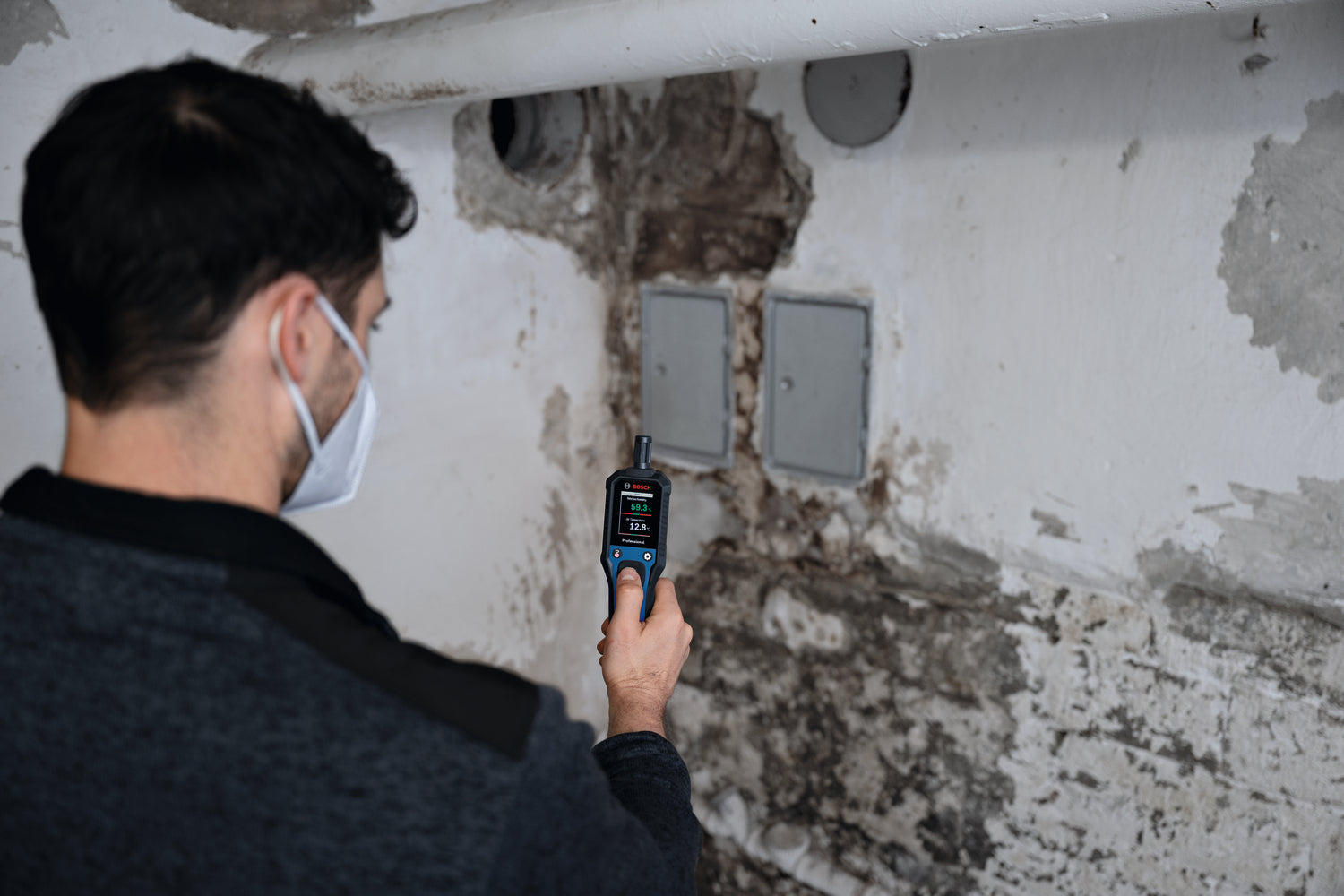 Bosch Thermo Hygrometer GDH 1-17 (misst Temperatur, Luftfeuchtigkeit, Taupunkt, inkl. Batterien, Tasche)