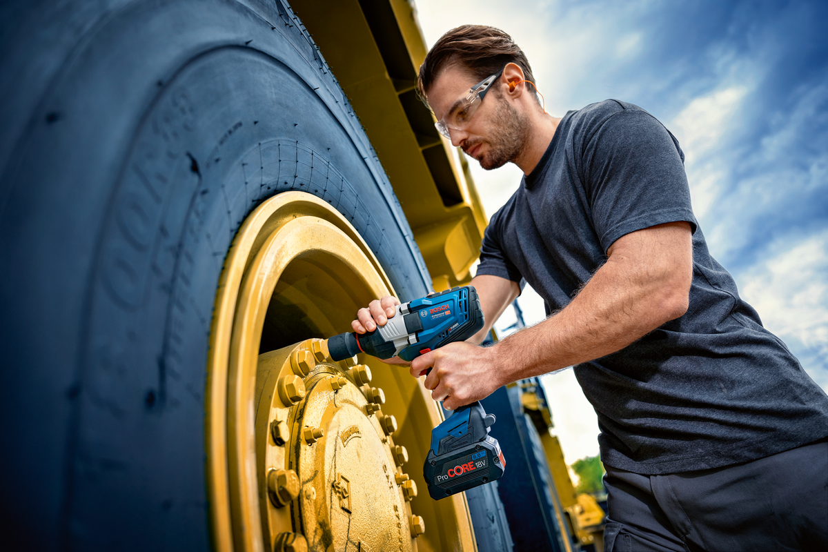 Bosch Akku-Schlagschrauber GDS 18V-1600 HC (3/4" Vierkant, Drehmoment: 1600 Nm, inkl. GCY 42, Solo in L-BOXX 136)